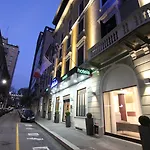 バヴィエラ モキンバ ホテルズ 4* ミラノ