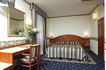 Hotel Mokinba Baviera Milán