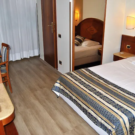 Hotel Mokinba Baviera 4*